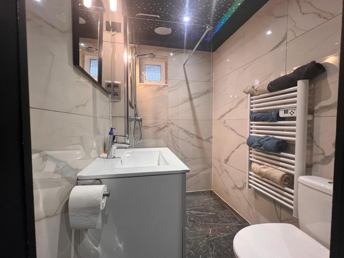 Delille Pere Et Fils Apartamento Albertville Exterior foto
